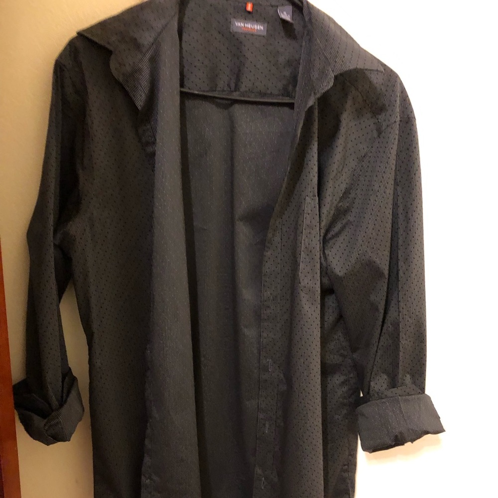 Dark grey with black dots button collard shirt